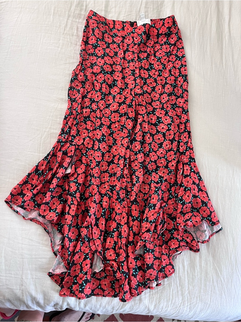 Anthropologie Red Floral Ruffled Pants - Women